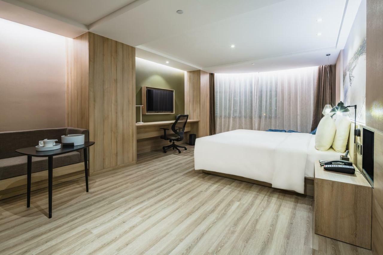Atour Hotel Jinan Exterior photo