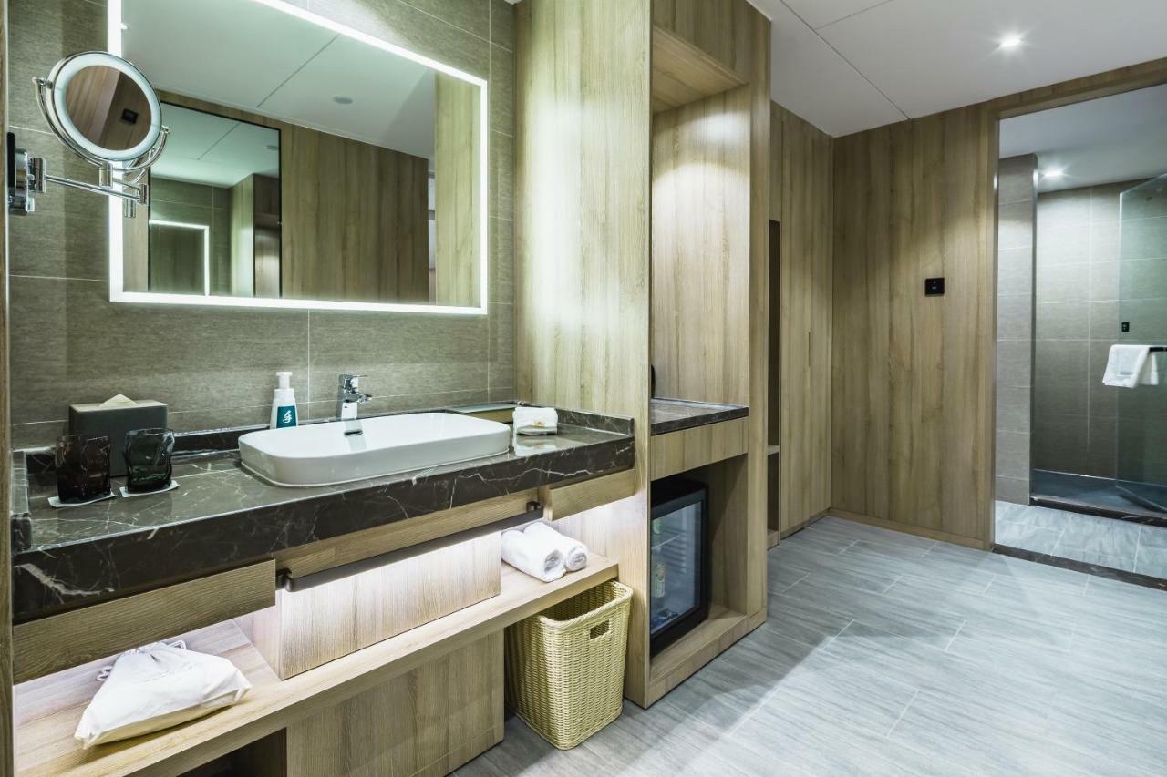 Atour Hotel Jinan Exterior photo