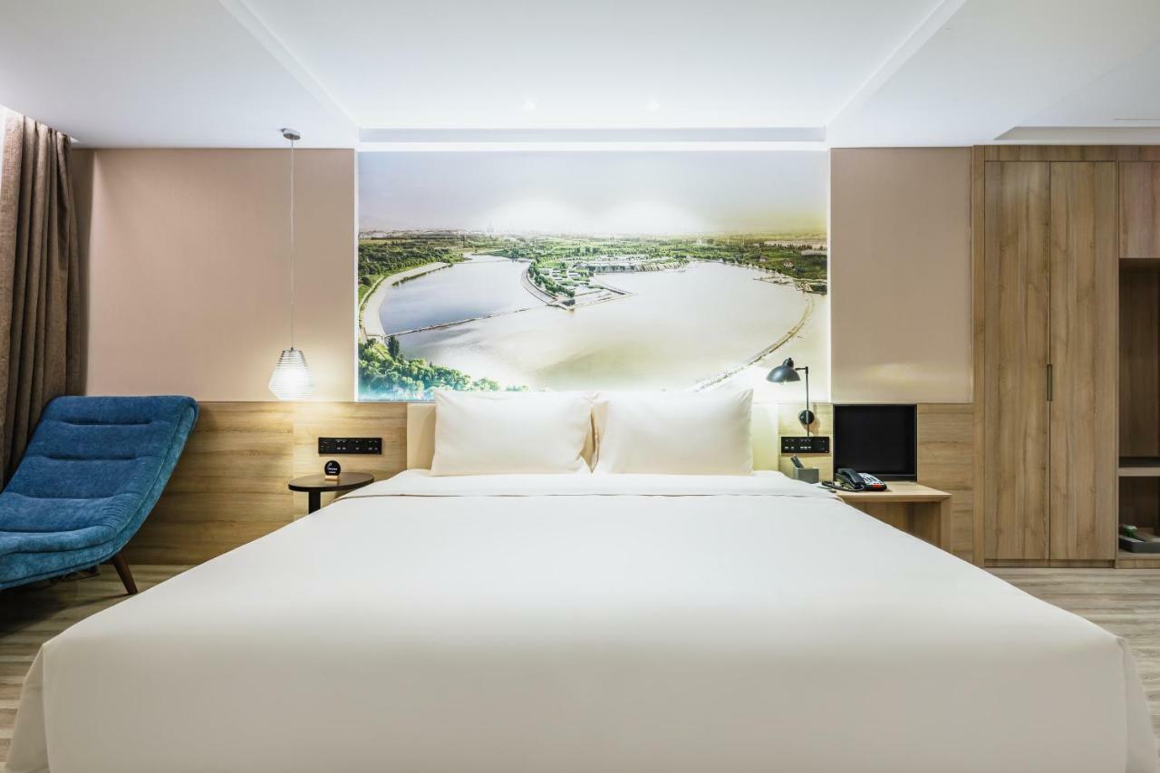 Atour Hotel Jinan Exterior photo